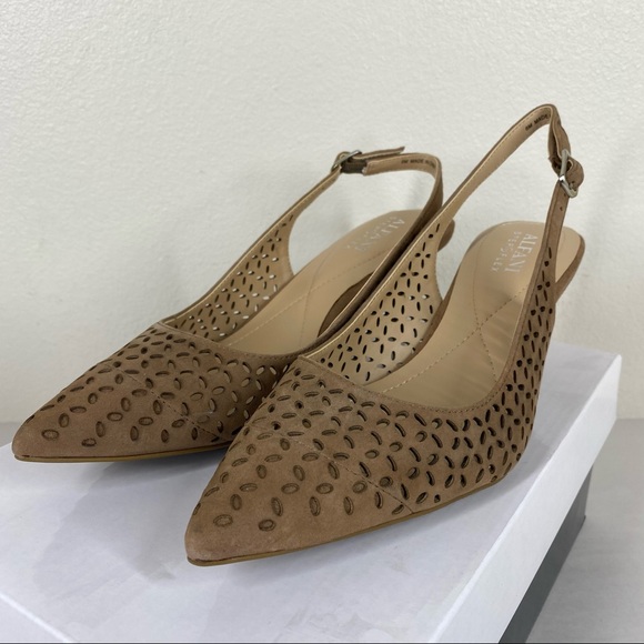 Alfani Suede Step ‘N Flex Babbsy Slingback Pumps - Picture 5 of 6
